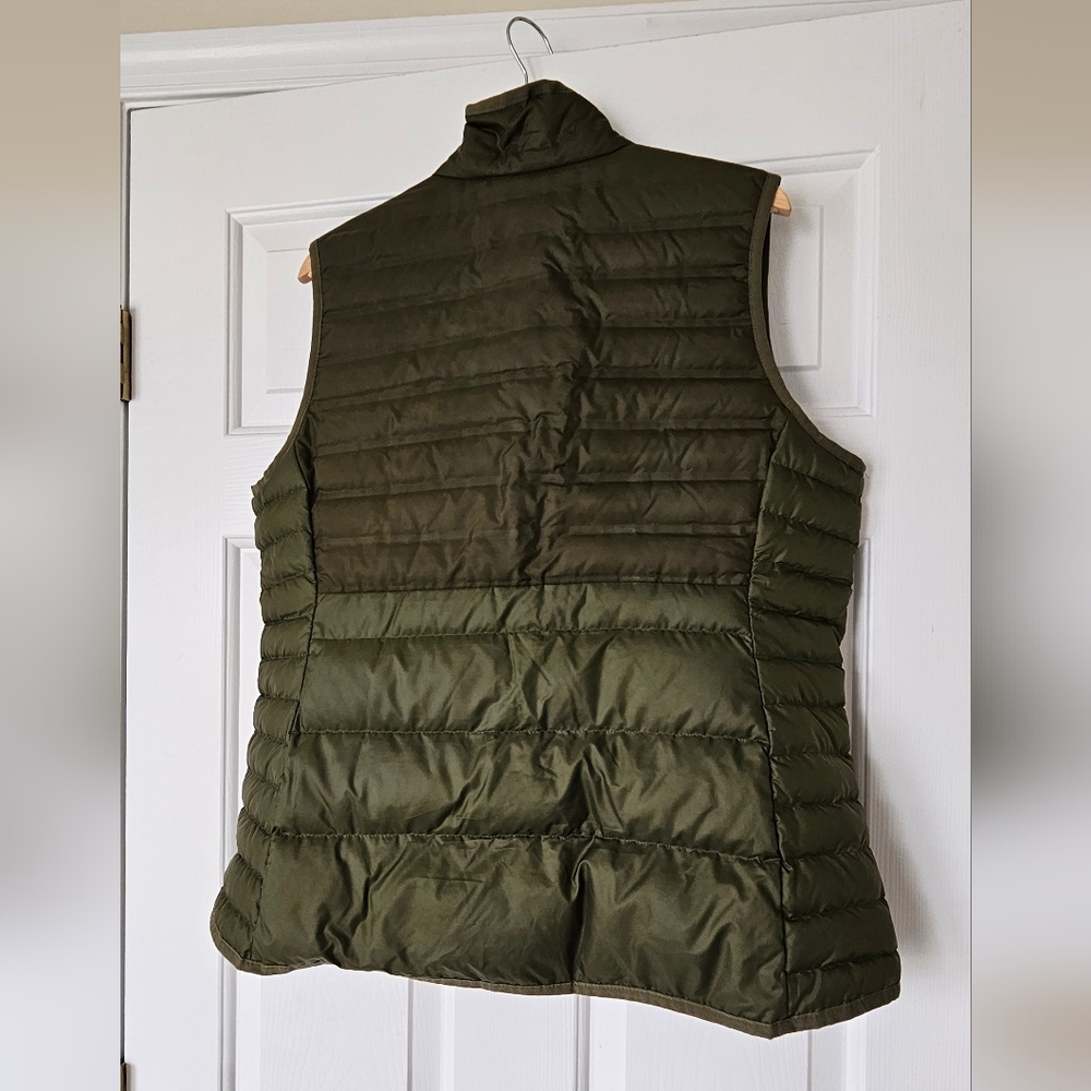 Columbia - Olive Green Quilted Insulated Vest - XL - Picture 3 of 4